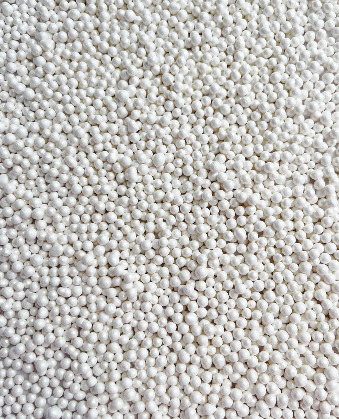 Sweetapolita White Shimmer Pearls, 4 oz